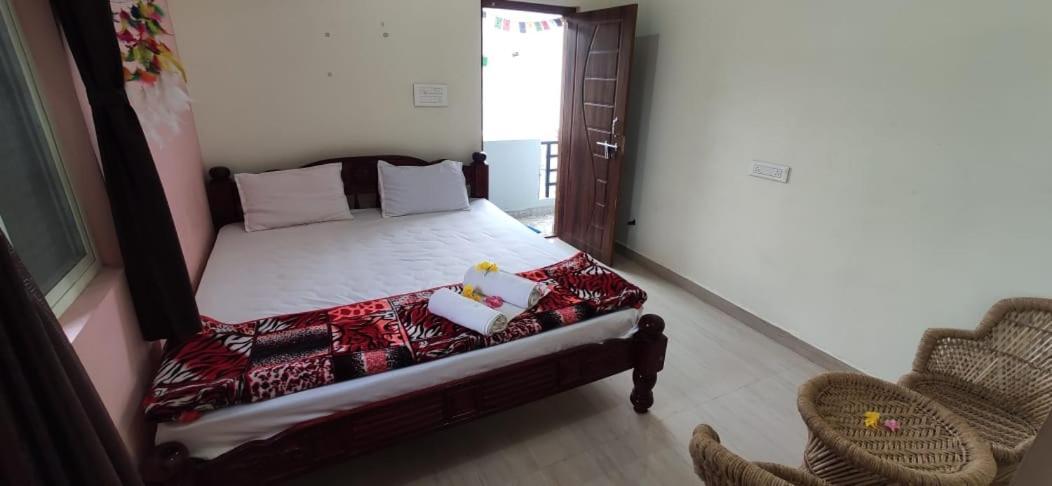 Homestay Veeru *